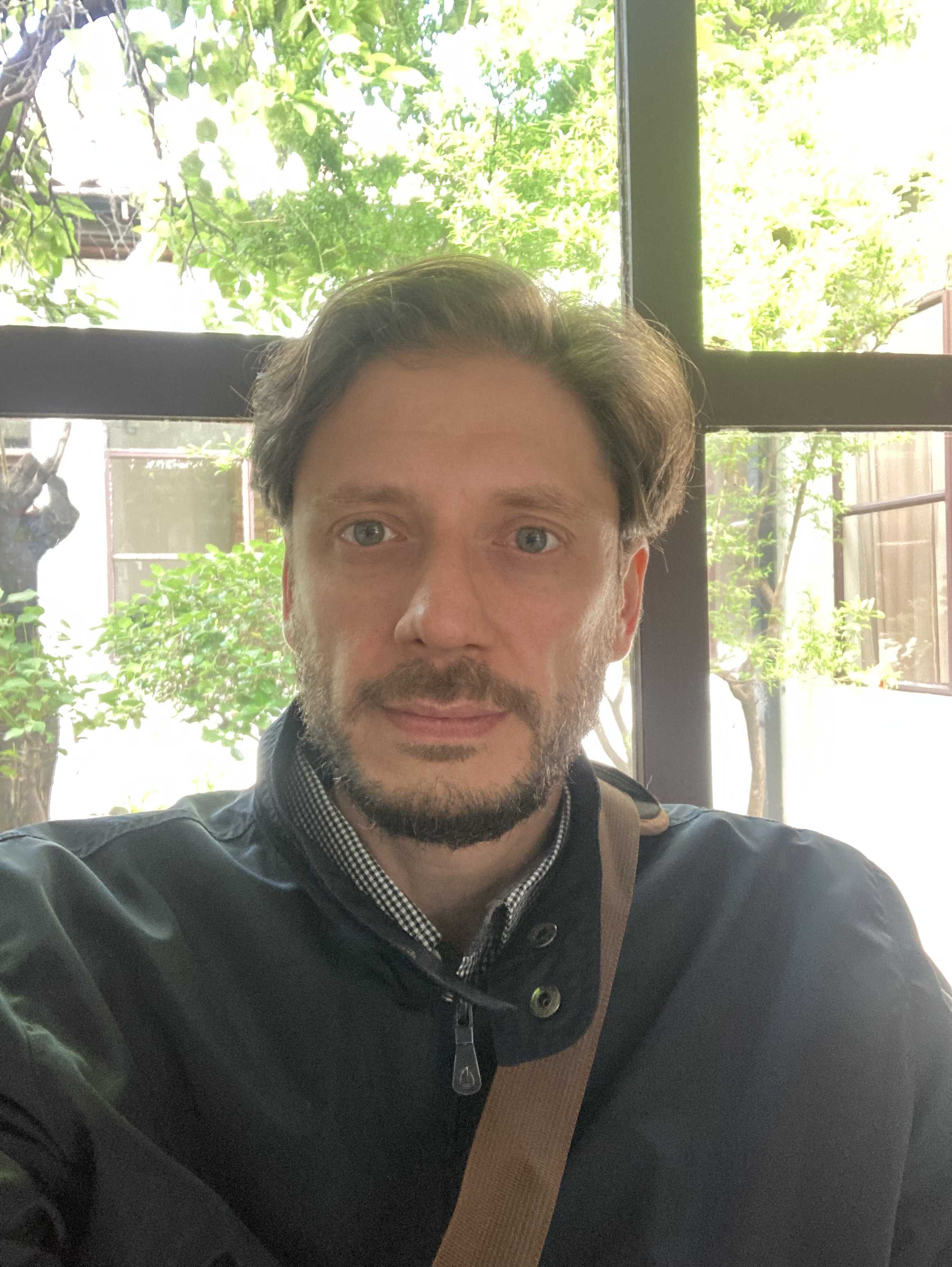 Cristhian Amengual, abogado verificado